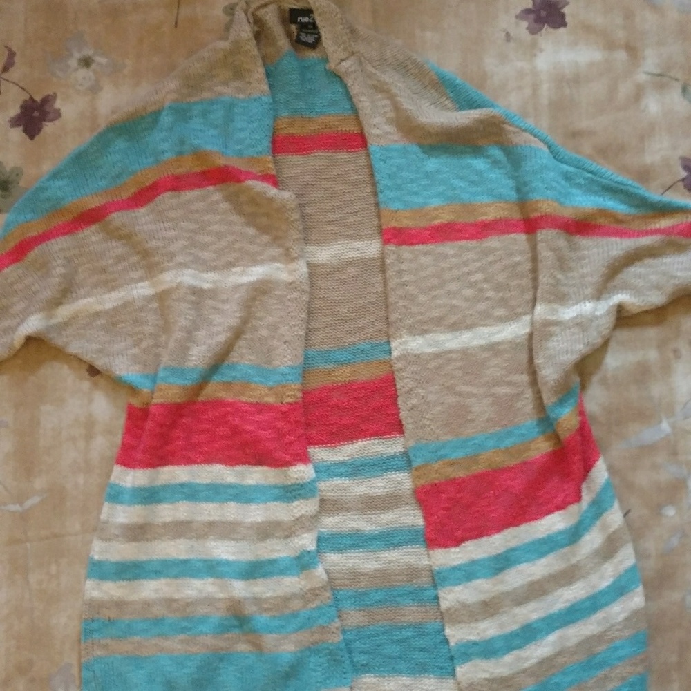 Rue21 short sleeve cardigan XS